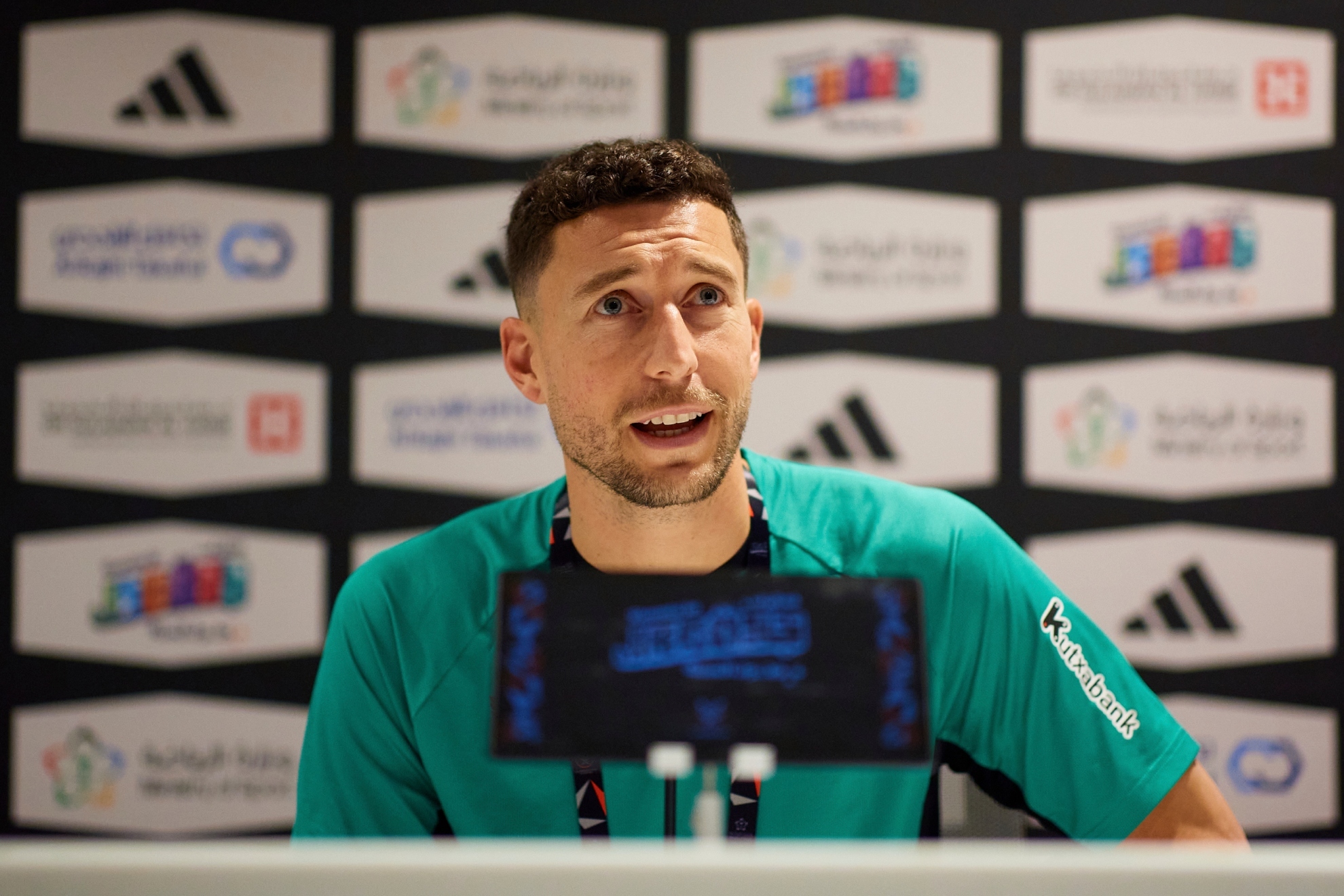 在这样激烈 在这样激烈